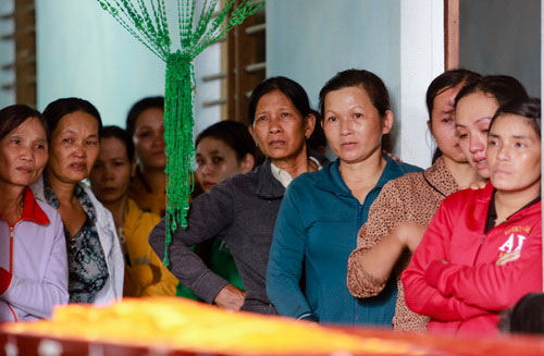Nóng 24h: Đau thương đám tang nữ phóng viên tử nạn do bão