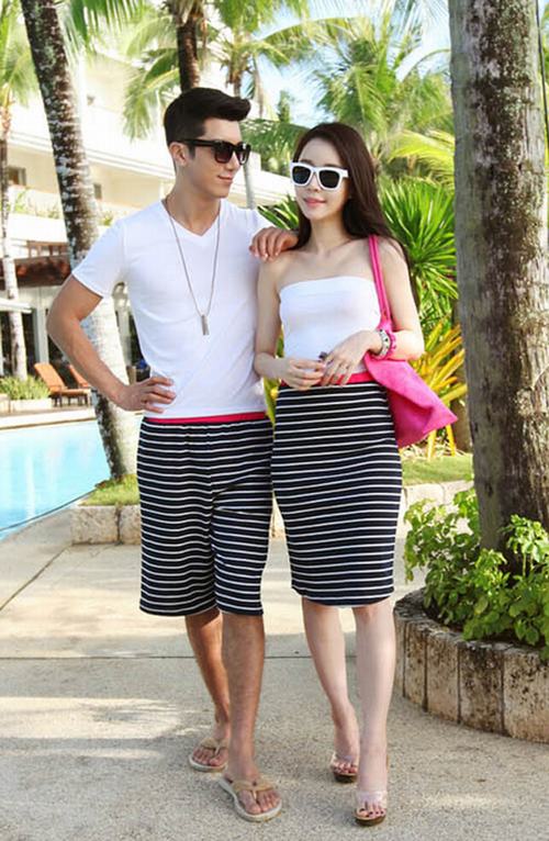 Lãng mạn hè với trang phục đôi đi biển | Đồ đôi đi biển, Đồ đi biển, Trang phục đi biển, Trang phục đôi đi biển, Trang phục biển, Đồ đôi 2013