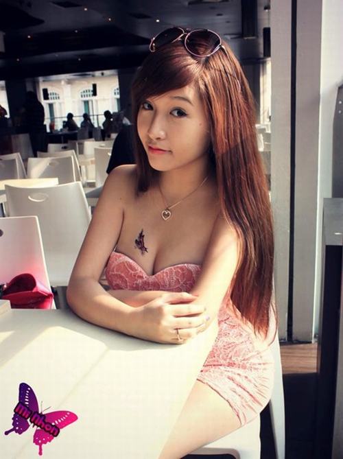 Hotgirl "ngực khủng" Mi Nhon "thách đấu" Bà Tưng | Mi Nhon 2013, Hotgirl Mi Nhon 2013, Bà Tưng 2013, Bà Tưng Lê Thị Huyền Anh 2013, Lê Thị Huyền Anh 2013